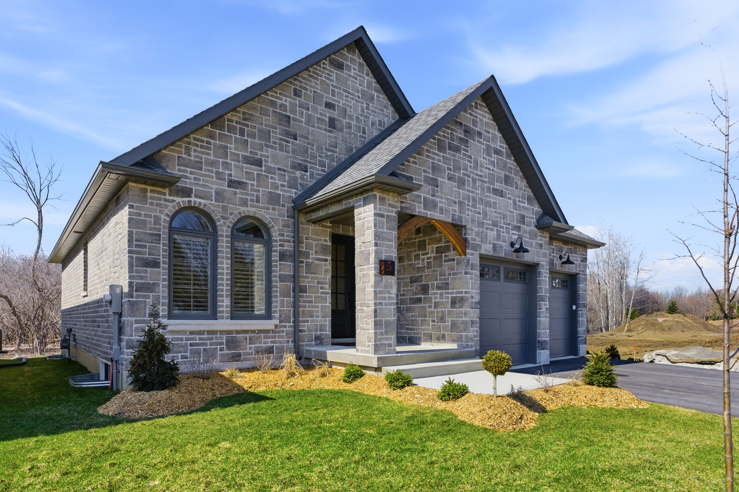5-1000 D'arcy St., Cobourg, Ontario  K9A 4B6 - Photo 1 - X12352642